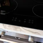 Himoskuutio 8, Erillistalo, Ulkoporeallas * Йямся
