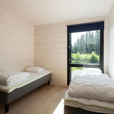 Himoskuutio 8, Erillistalo, Ulkoporeallas *