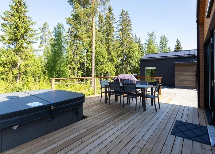 Himoskuutio 8, Erillistalo, Ulkoporeallas